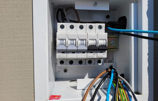 Disjoncteur eurohm : un dispositif facile à poser